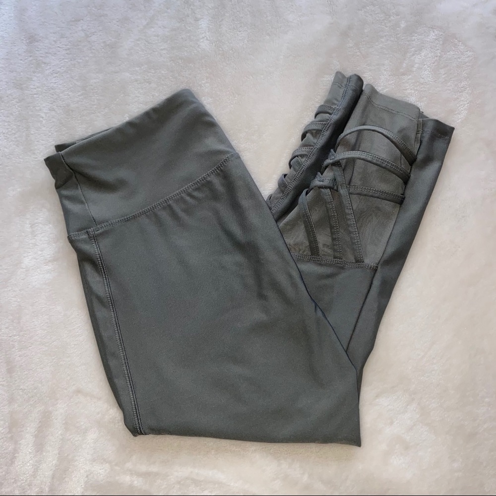 Athletica Cropped Green Crisscross Leggings